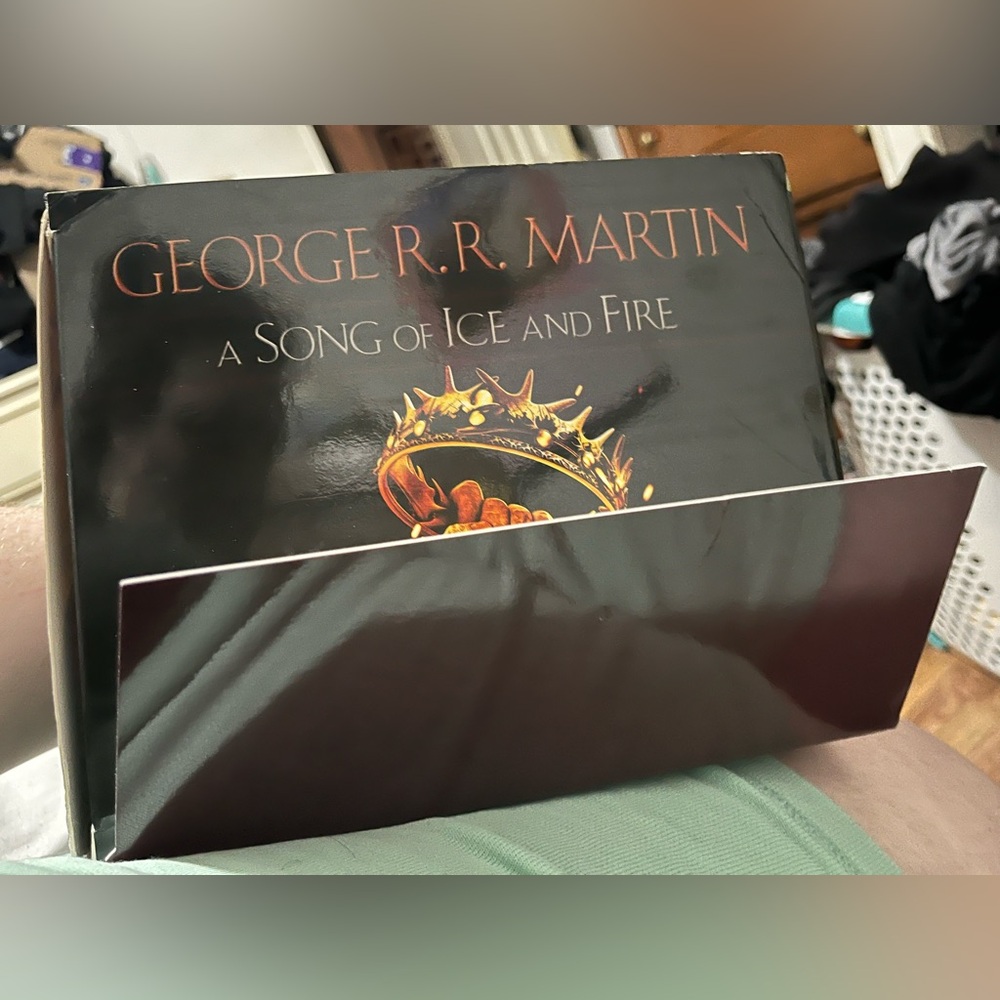 NIB George R. R. Martin's Game of Thrones 5 Book Set - Picture 9 of 10